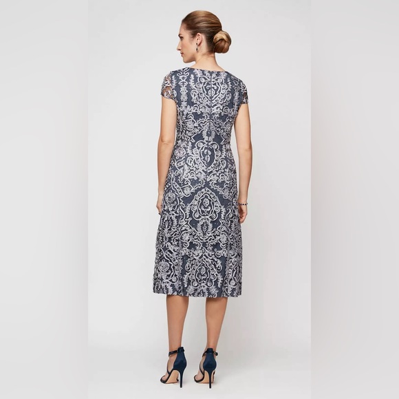 Alex Evenings Size 14 Navy/Silver w/ Sequins Cap Sleeve Dress - Picture 10 of 10